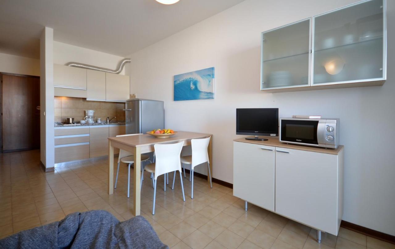 Residenza Olimpo Apartamento Lignano Sabbiadoro Exterior foto