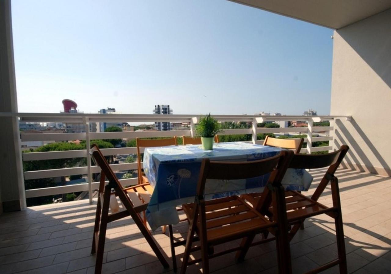 Residenza Olimpo Apartamento Lignano Sabbiadoro Exterior foto