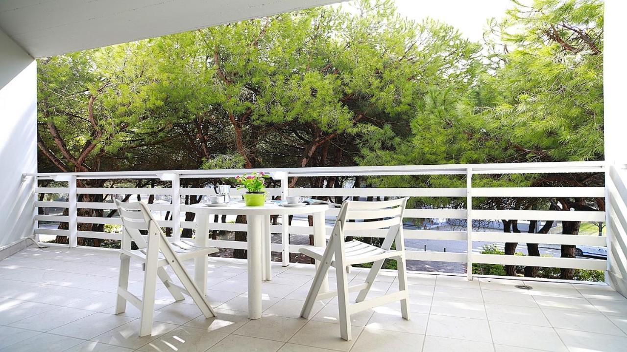 Residenza Olimpo Apartamento Lignano Sabbiadoro Exterior foto