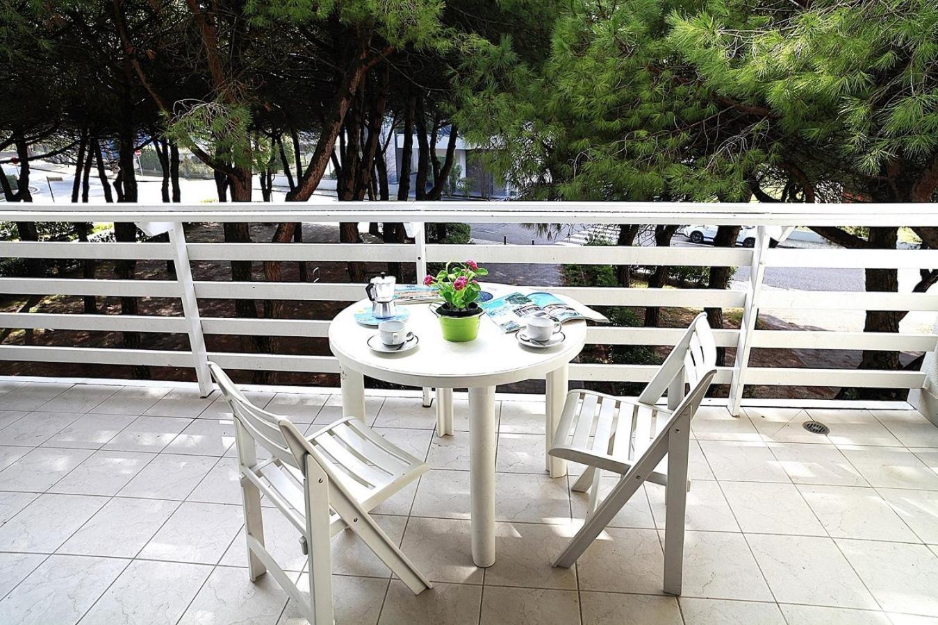 Residenza Olimpo Apartamento Lignano Sabbiadoro Exterior foto