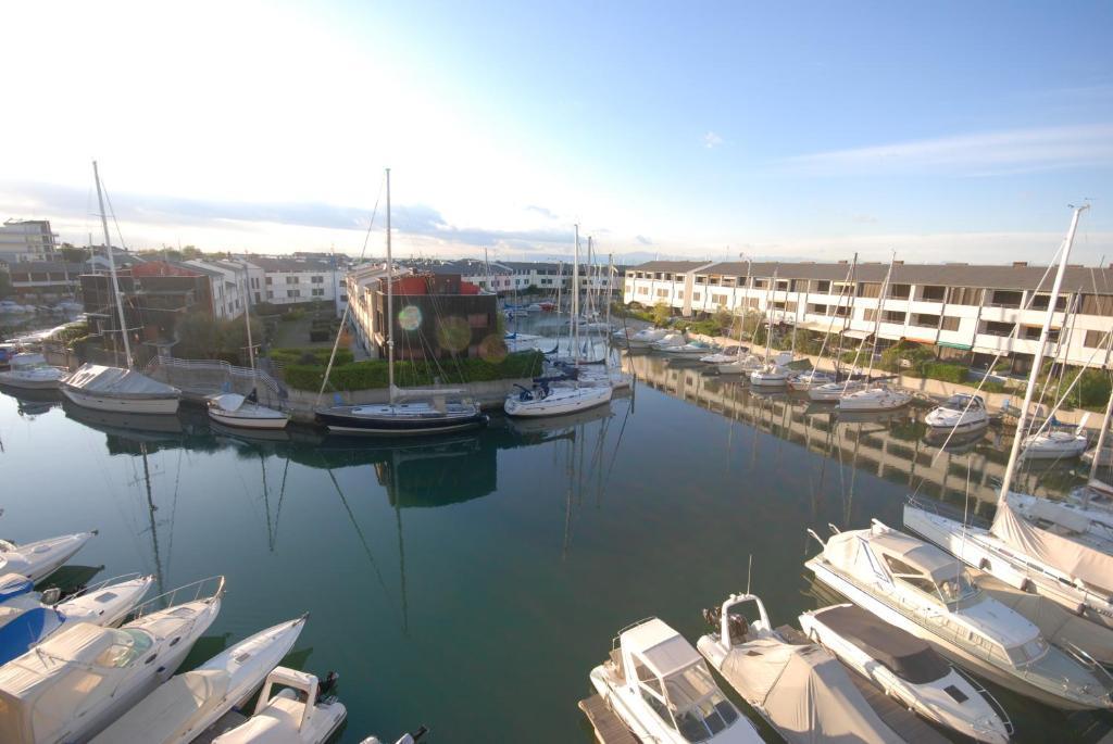 Residenza Olimpo Apartamento Lignano Sabbiadoro Exterior foto